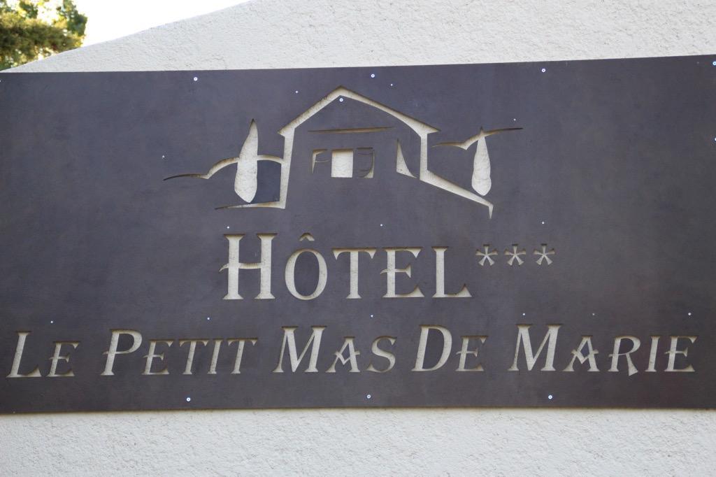 Hotel Le Petit Mas De Marie La Tour-dʼAigues Exterior foto